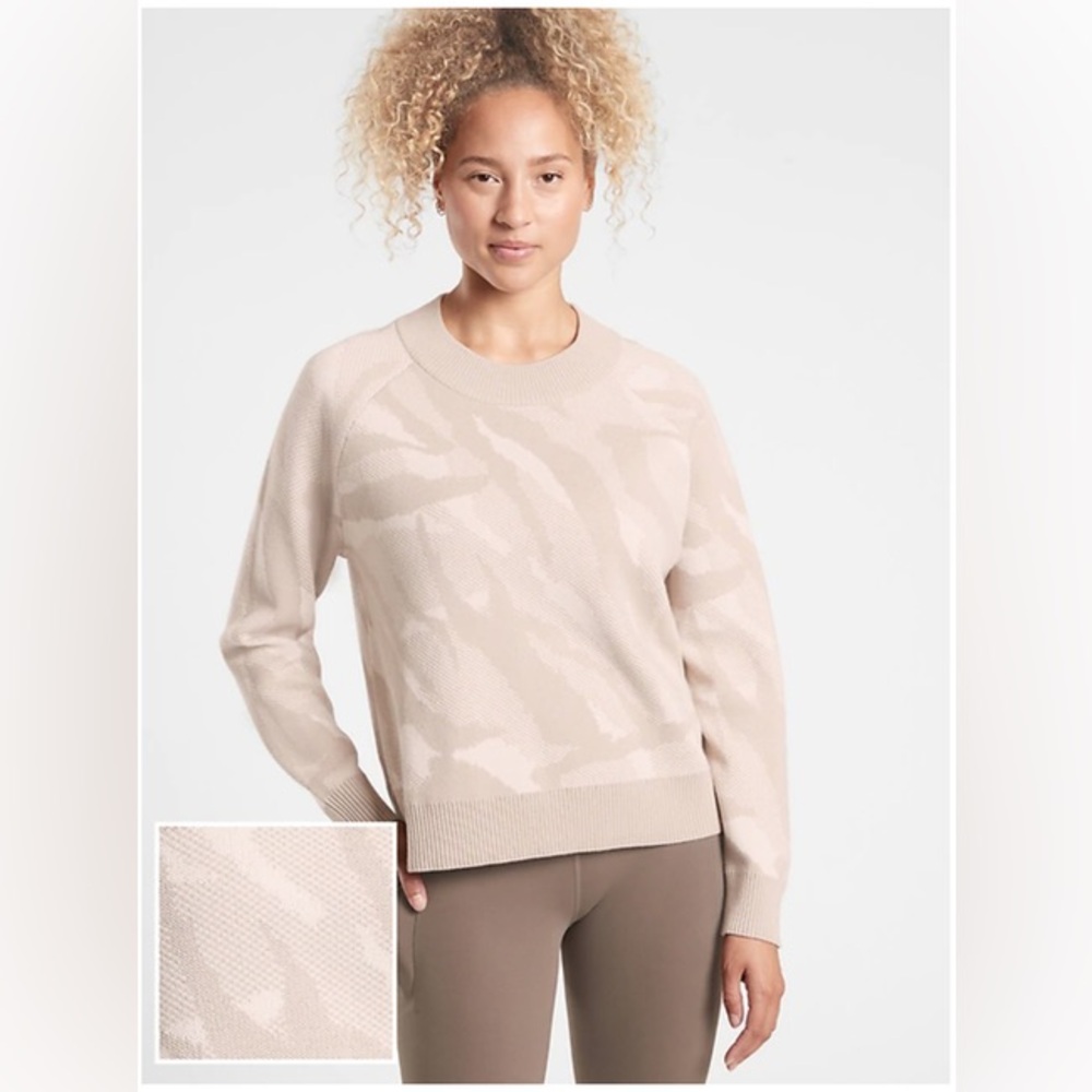Athleta Jacquard Textured Crewneck Sweater in a Tan Cream Abstract Design